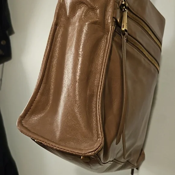 HOBO Tan Leather Shoulder Bag - Picture 3 of 7